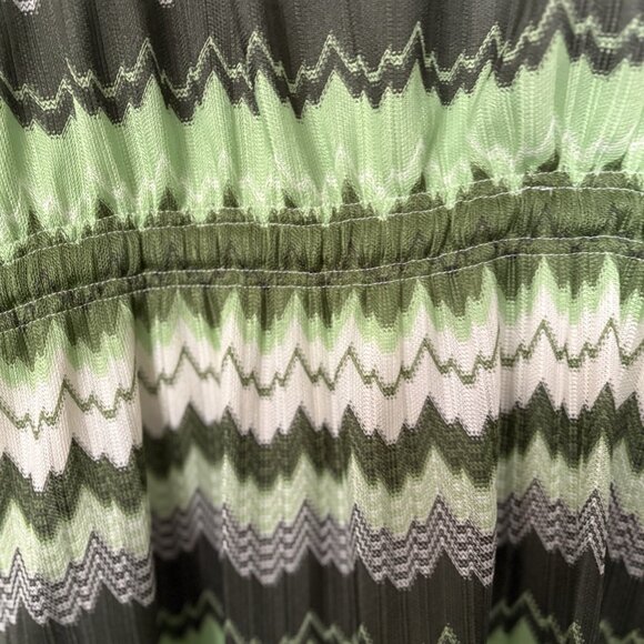 Davi & Dani Green Wavy Knit Design, Tie Waist Dress,Flowy Sleeve SZ X-Large Boho - Picture 8 of 13